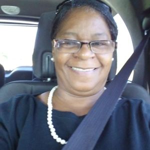 Meet your Posher, Selena